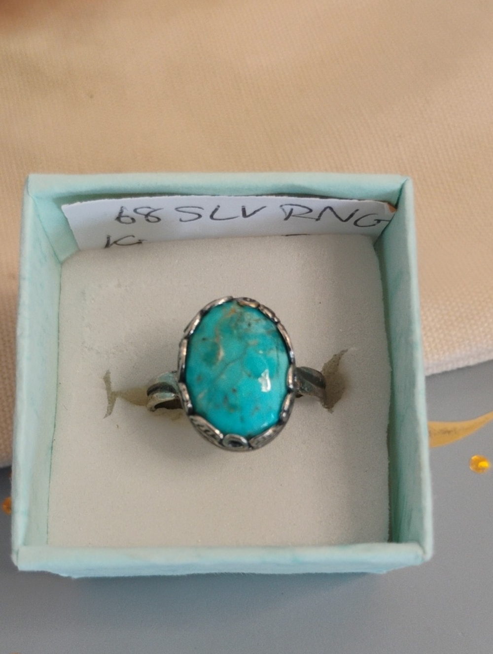 Top grade Kingman Turquoise set on silver crown ring - Picture 3 of 9